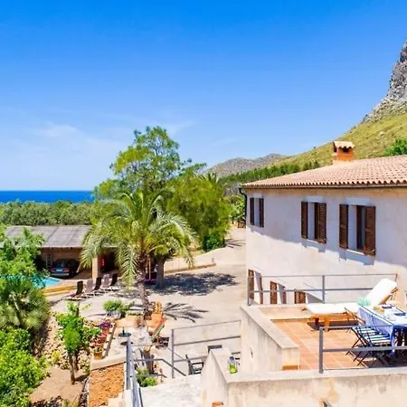 Villa Relax Mengol Amazing Seaview